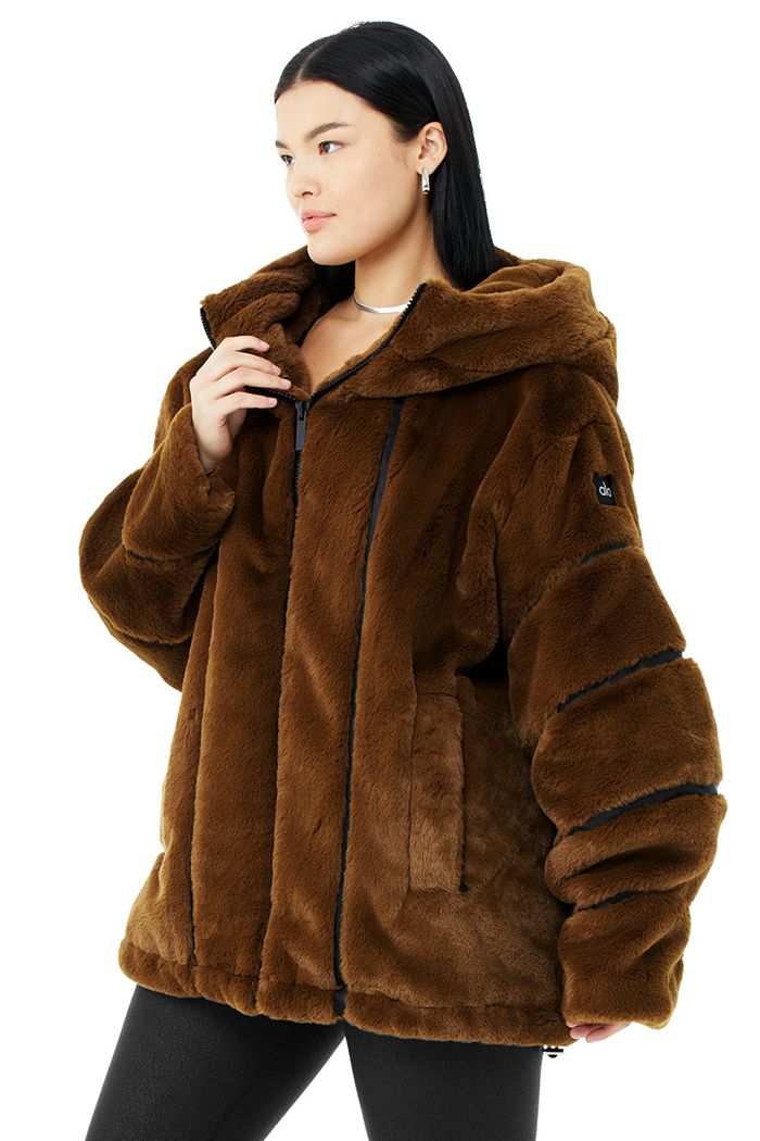Chaquetas Alo Yoga Knock Out Faux Fur Mujer Chocolate | 128705ISM