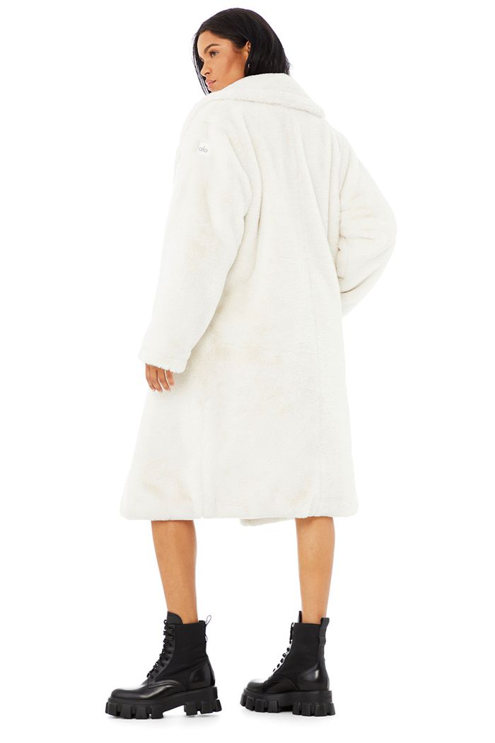 Coat Alo Yoga Oversized Faux Fur Trench Mujer Blancos | 495780ERM