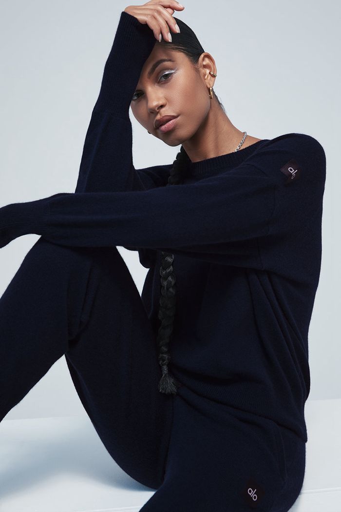Long Sleeve Alo Yoga Cashmere Jet Set Crew Mujer Azul Marino | 280956CDS