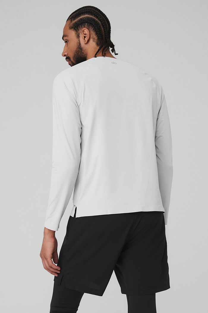 Long Sleeve Alo Yoga Idol Performance Tee Hombre Blancos | 079621EDC