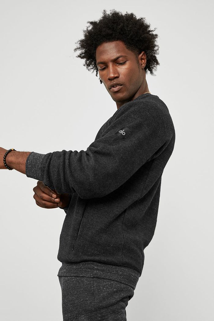 Long Sleeve Alo Yoga Triumph Crew Neck Sweatshirt Hombre Grises Negros | 065871EKC