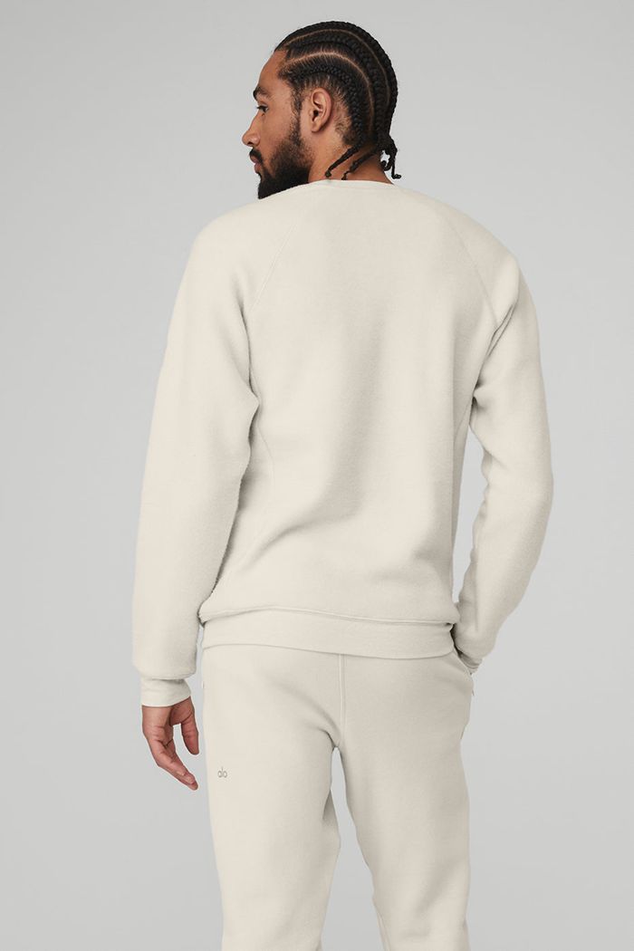 Long Sleeve Alo Yoga Triumph Crew Neck Sweatshirt Hombre Beige | 659401WMJ