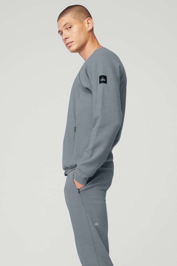 Long Sleeve Alo Yoga Triumph Crew Neck Sweatshirt Hombre Grises | 735042PZS