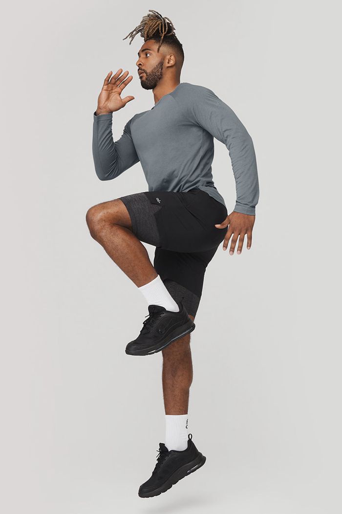 Long Sleeve Alo Yoga Triumph Tee Hombre Grises | 659120VCT