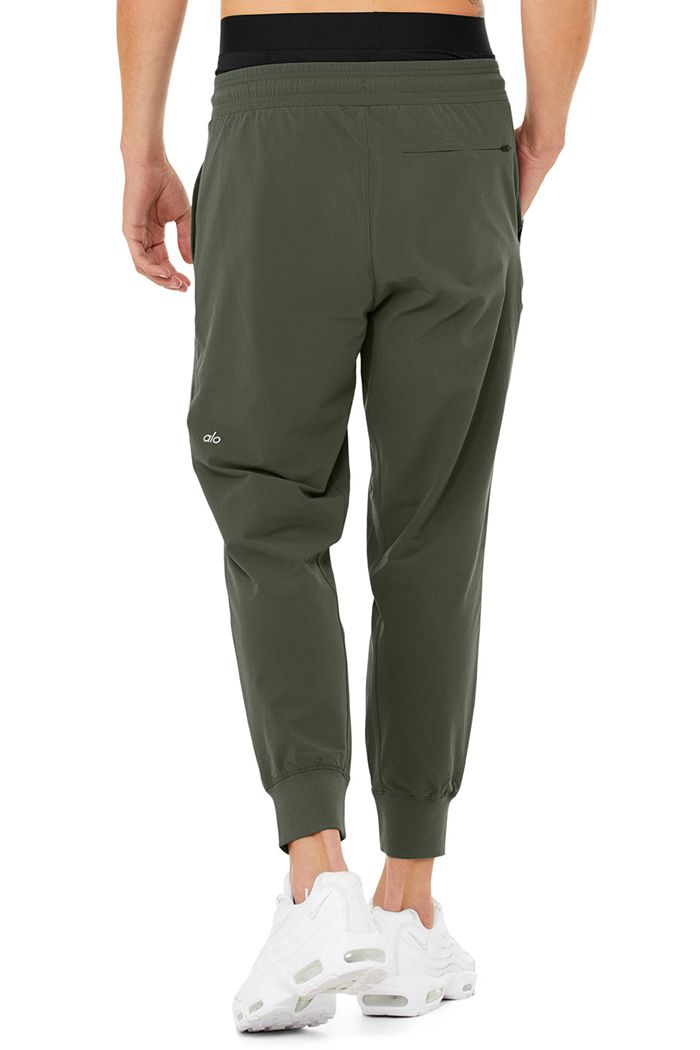Pantalones Alo Yoga Co-Op 7/8 Hombre Verdes Oscuro | 230857YGS