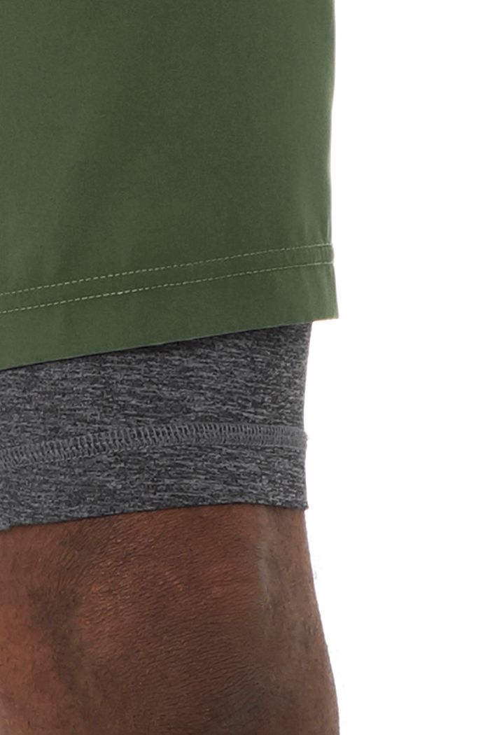 Short Alo Yoga 7