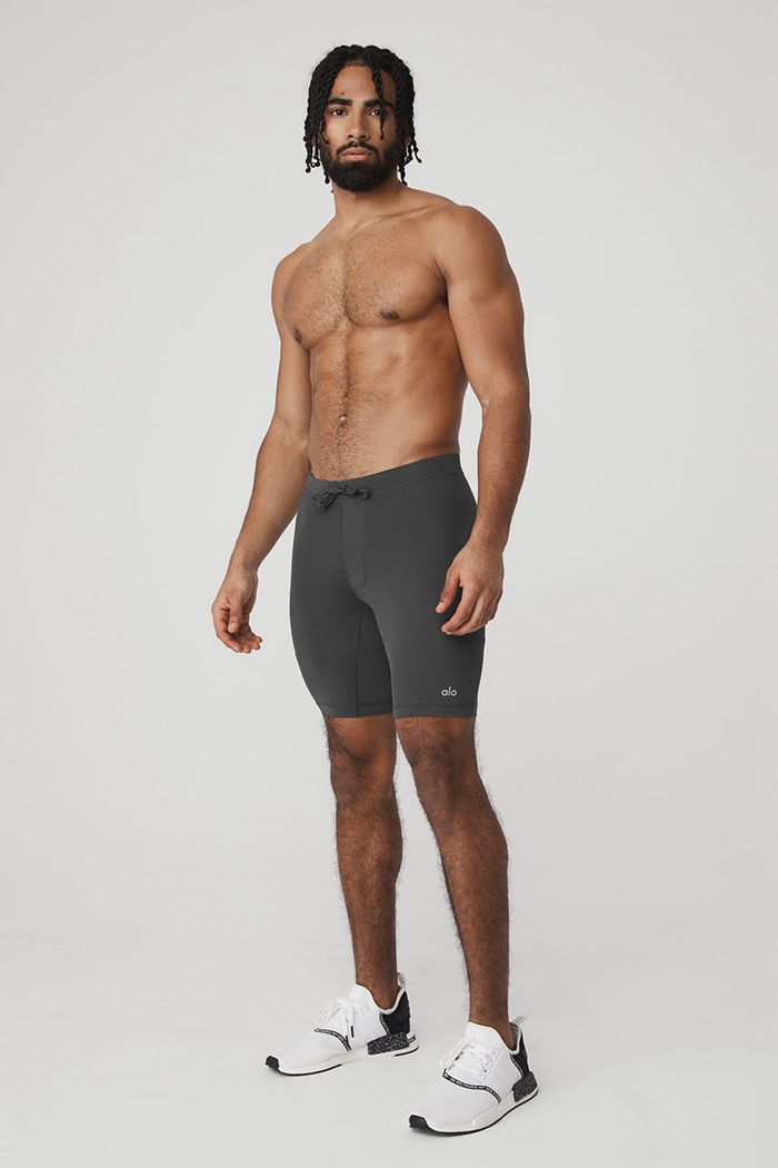 Short Alo Yoga 9 Warrior Compression Hombre Grises | 267103TGL