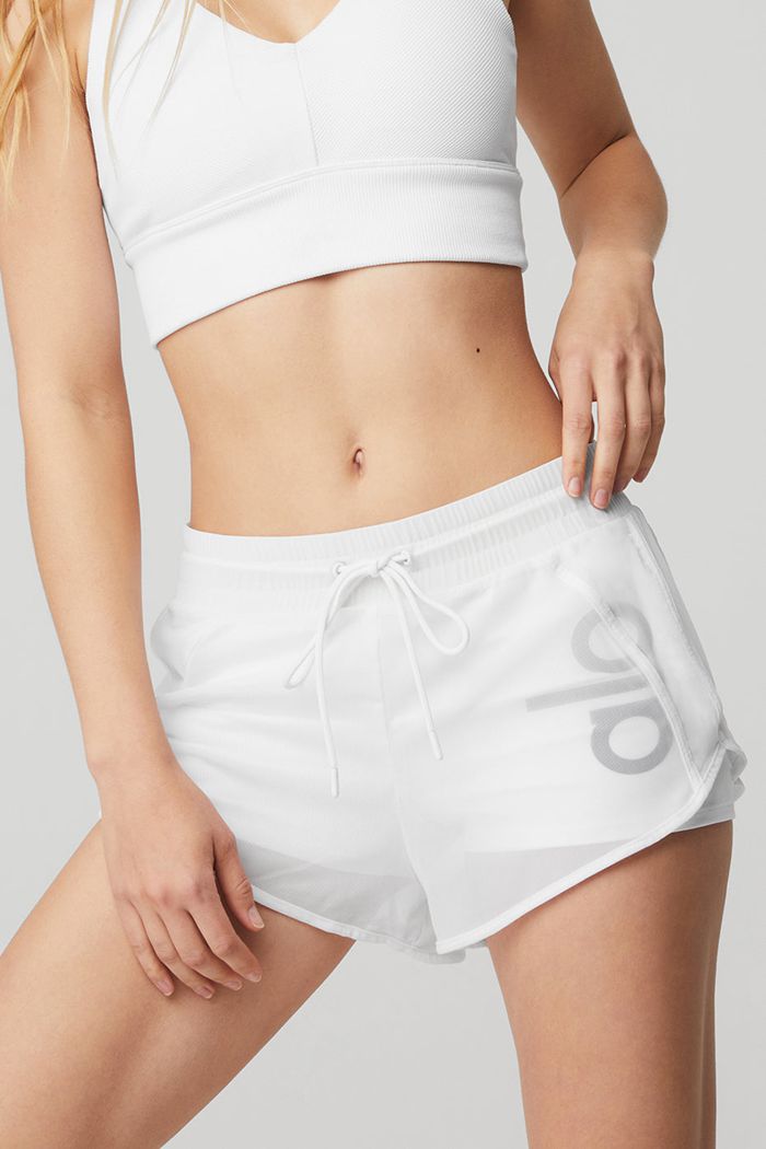 Short Alo Yoga Ambience Mujer Blancos | 675430HCY