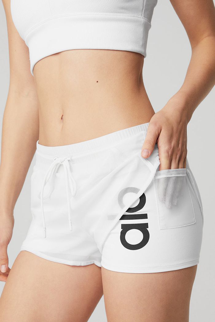 Short Alo Yoga Ambience Mujer Blancos | 675430HCY