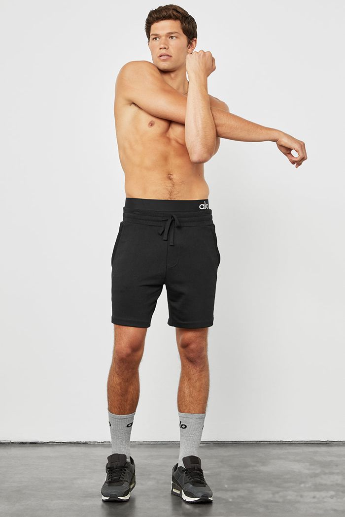Short Alo Yoga Chill Hombre Negros | 940852OAP