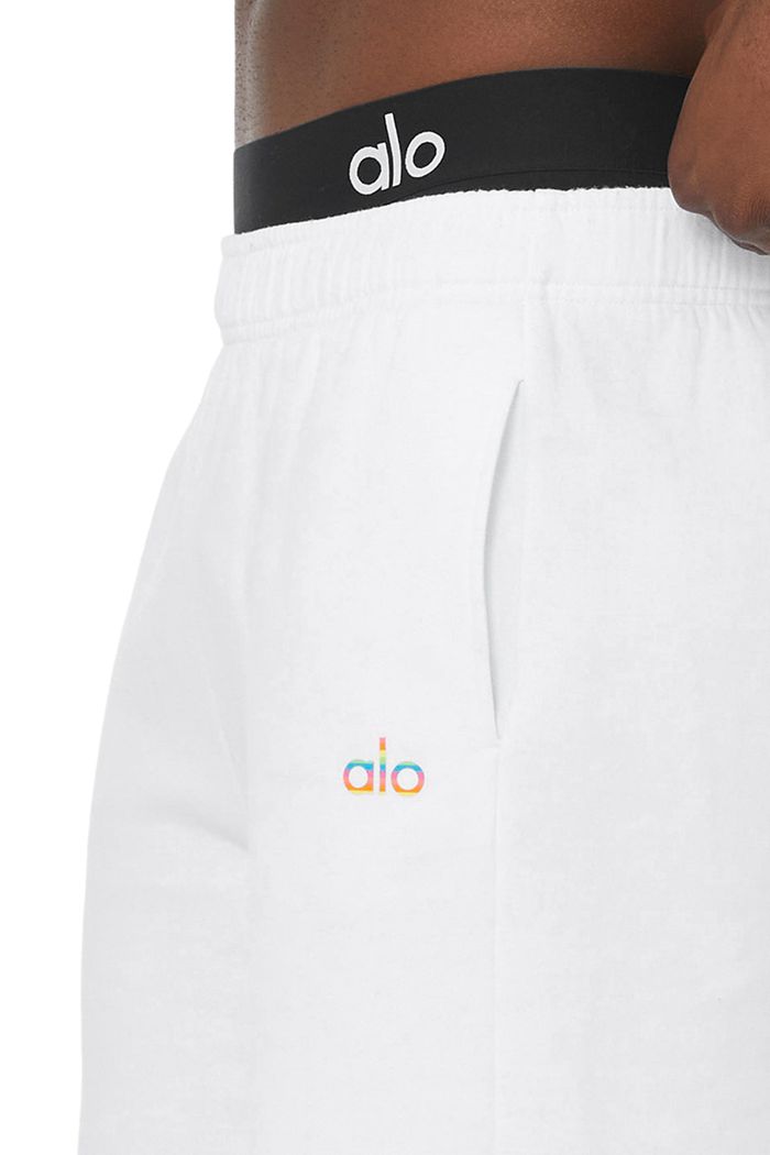 Short Alo Yoga Pride Accolade Sweat Hombre Blancos | 418975AMN
