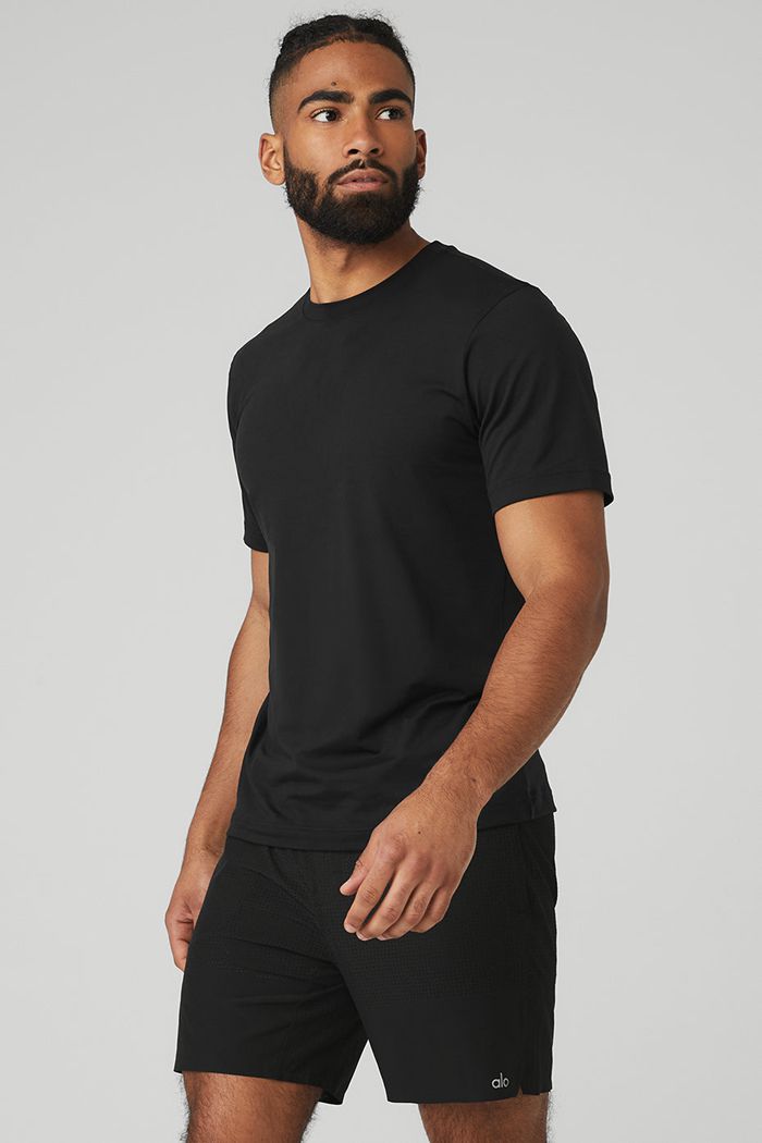 Short Sleeve Alo Yoga Conquer Reform Crewneck Hombre Negros | 153480UJB