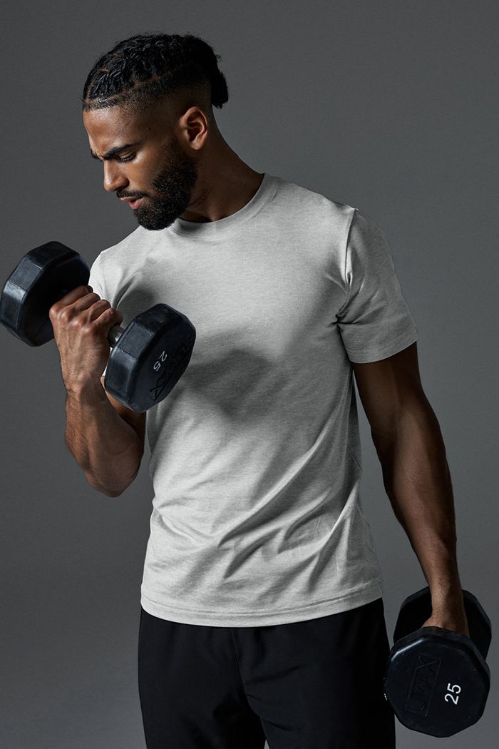 Short Sleeve Alo Yoga Conquer Reform Crewneck Hombre Grises | 861405KHJ