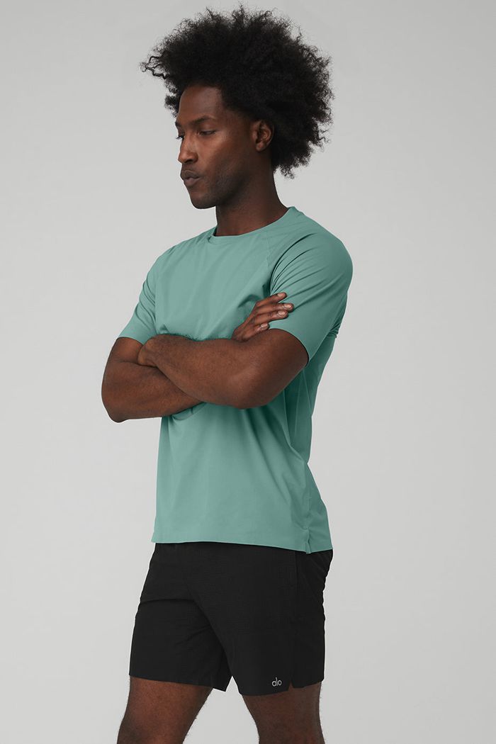 Short Sleeve Alo Yoga Idol Performance Tee Hombre Azules | 860917YOQ