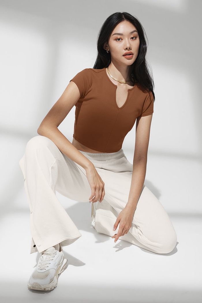 Short Sleeve Alo Yoga Ribbed Cropped Savvy Mujer Rojos | 238659HYB