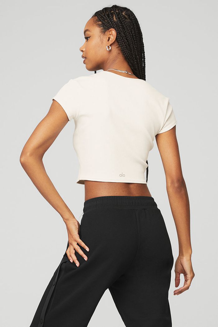 Short Sleeve Alo Yoga Ribbed Cropped Savvy Mujer Blancos | 709586ZTL