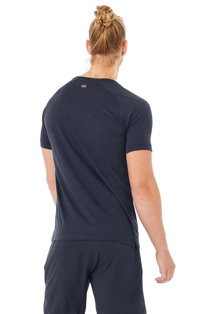 Short Sleeve Alo Yoga The Triumph Crew Neck Tee Hombre Negros | 208375HDV