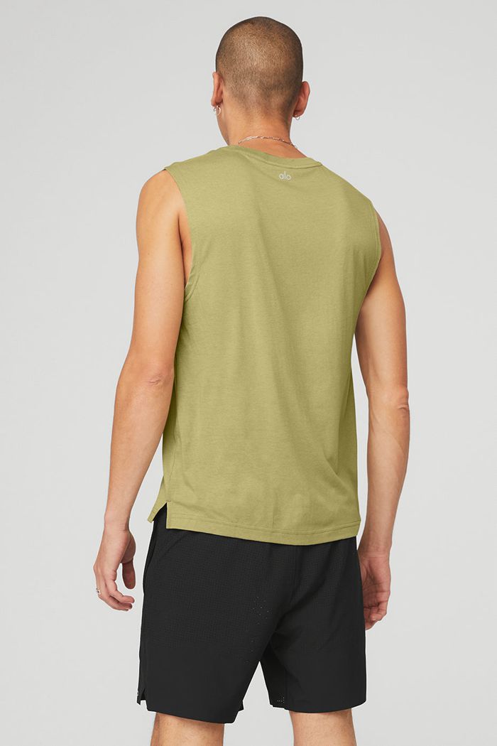 Tank Tops Alo Yoga The Triumph Muscle Hombre Verdes | 156209KWN