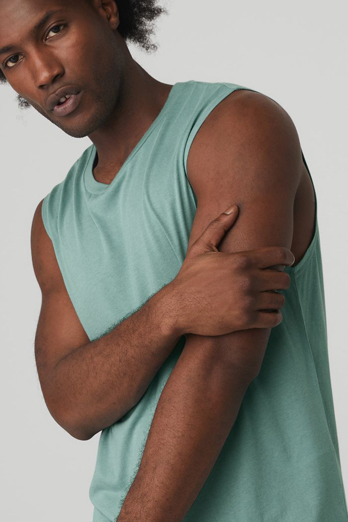 Tank Tops Alo Yoga The Triumph Muscle Hombre Azules | 506483VBH